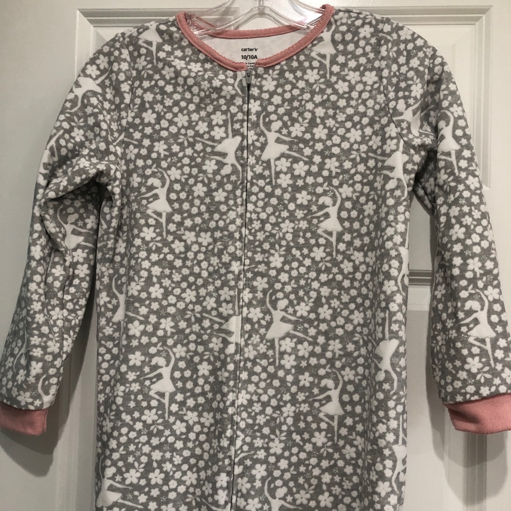 EUC Carter’s fleece onesie pajamas, girls size 10.